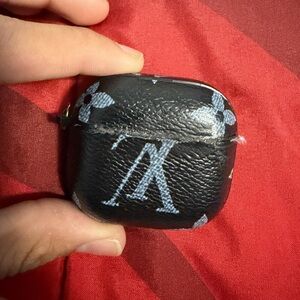 Navy blue Louis Vuitton Lv logo AirPods 4  Case